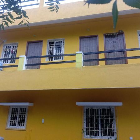 Thendral Hostel Monthly Rental 蓬蒂切里 外观 照片