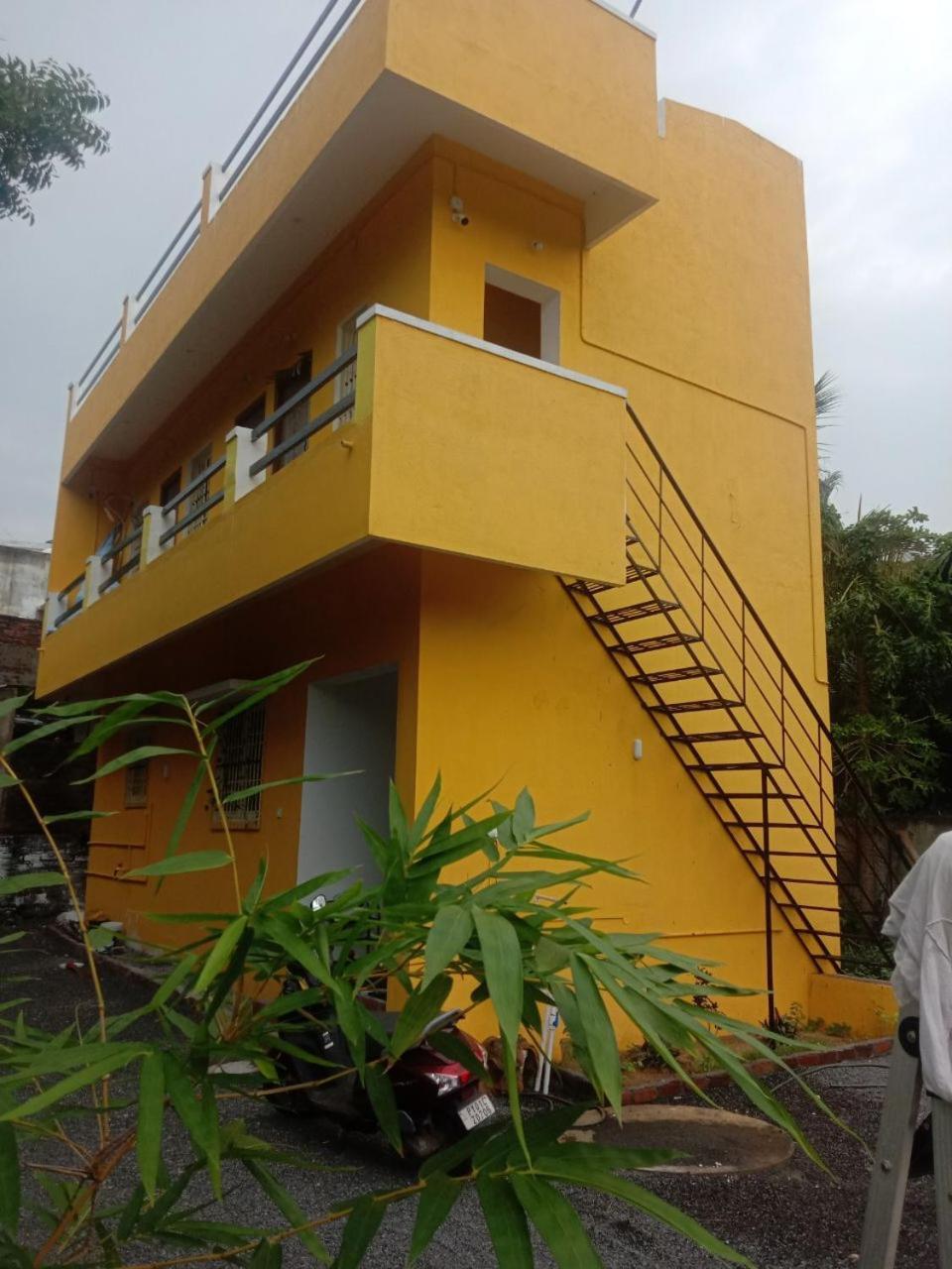 Thendral Hostel Monthly Rental 蓬蒂切里 外观 照片