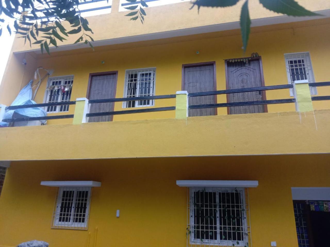 Thendral Hostel Monthly Rental 蓬蒂切里 外观 照片